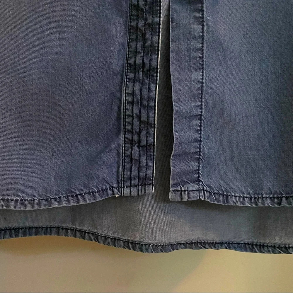 Coldwater Creek 6/8 Blue denim ombre blouse‎ 100% Tencel(Lycell) Hidden buttons. - Picture 8 of 11